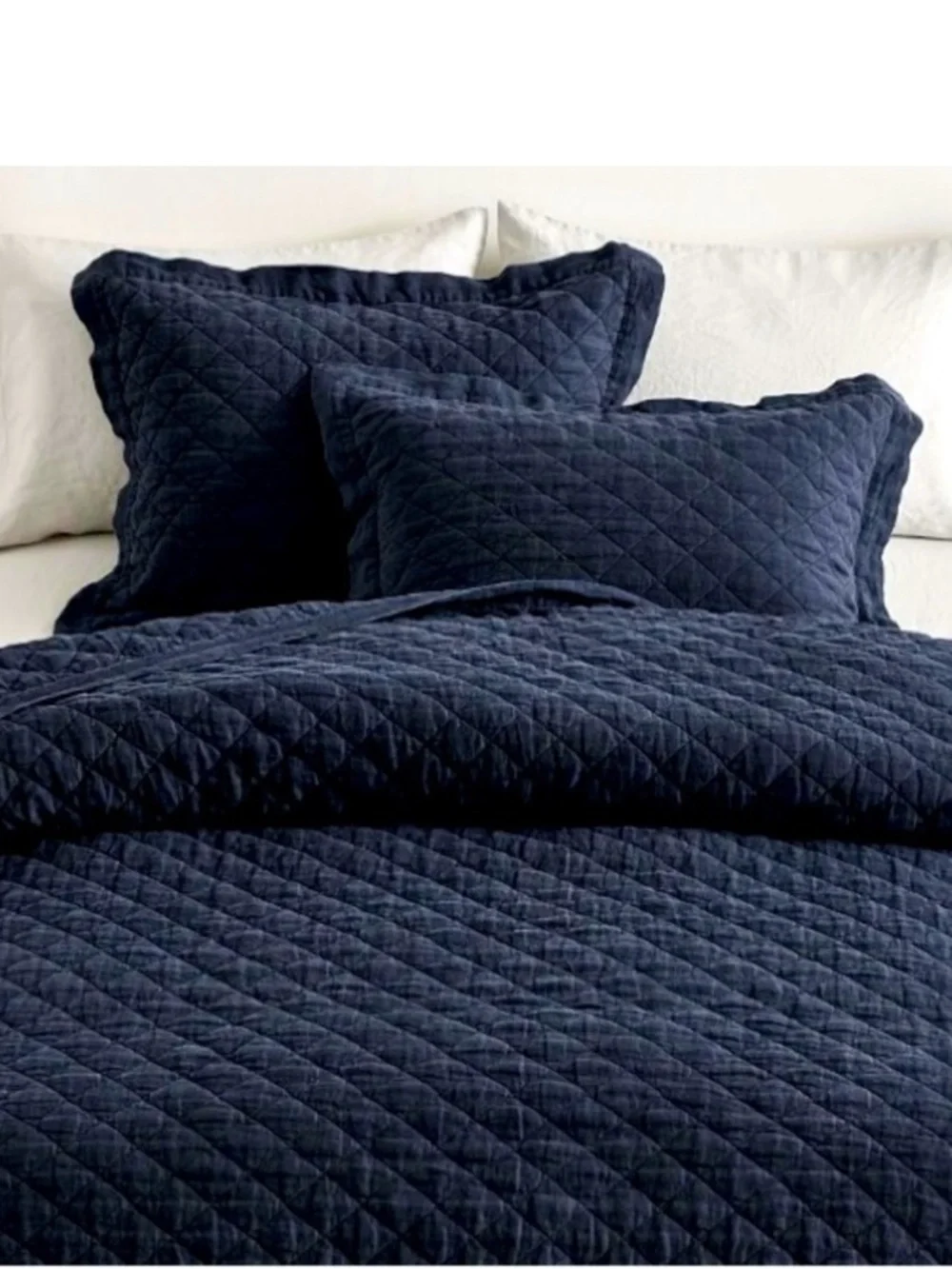 Like new Pottery Barn 100% Linen Diamond King Quilt & 3 euro Shams